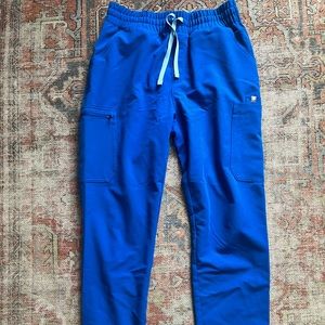 FIGS high waisted scrub pants